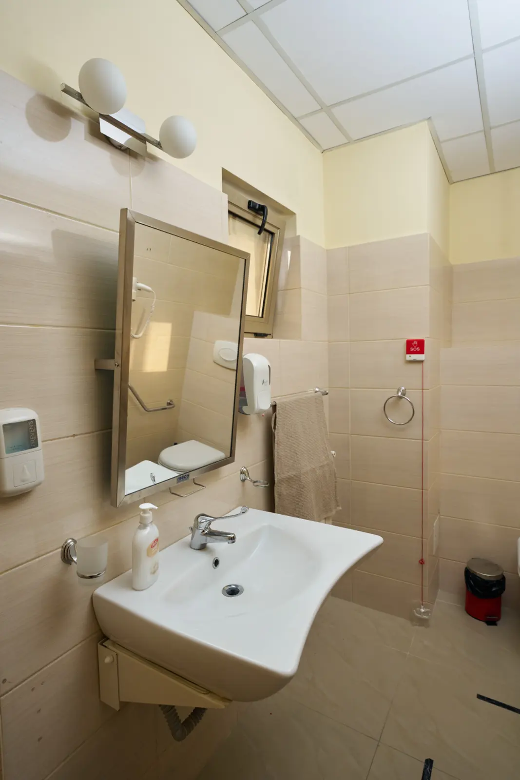 Baie accesibilă — AsertivO Otopeni