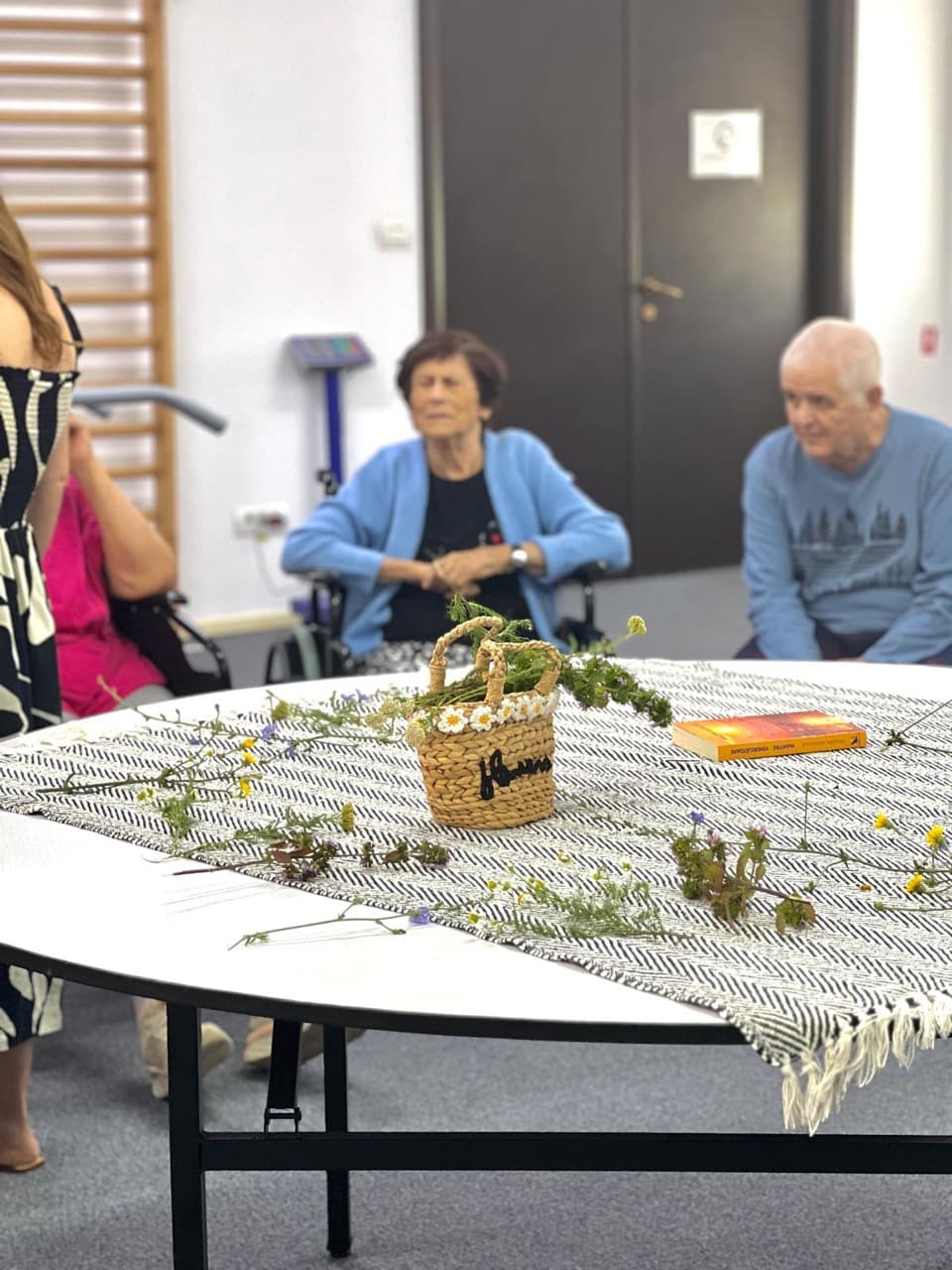 Activitate sociala seniori la AsertivO Otopeni — imagine 35