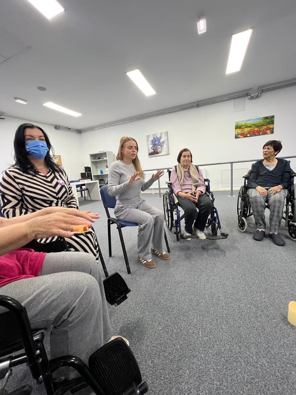 Activitate sociala seniori la AsertivO Otopeni — imagine 49