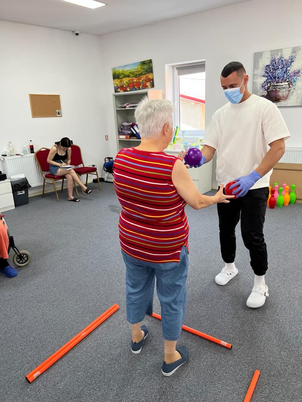 Activitate sociala seniori la AsertivO Otopeni — imagine 7