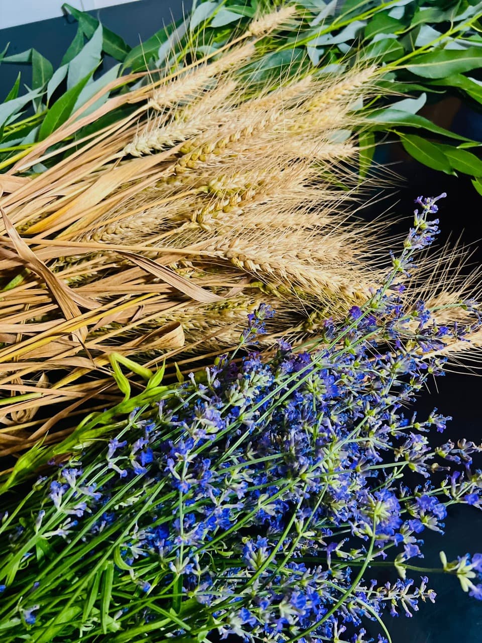 Aranjament floral lavanda la AsertivO Otopeni